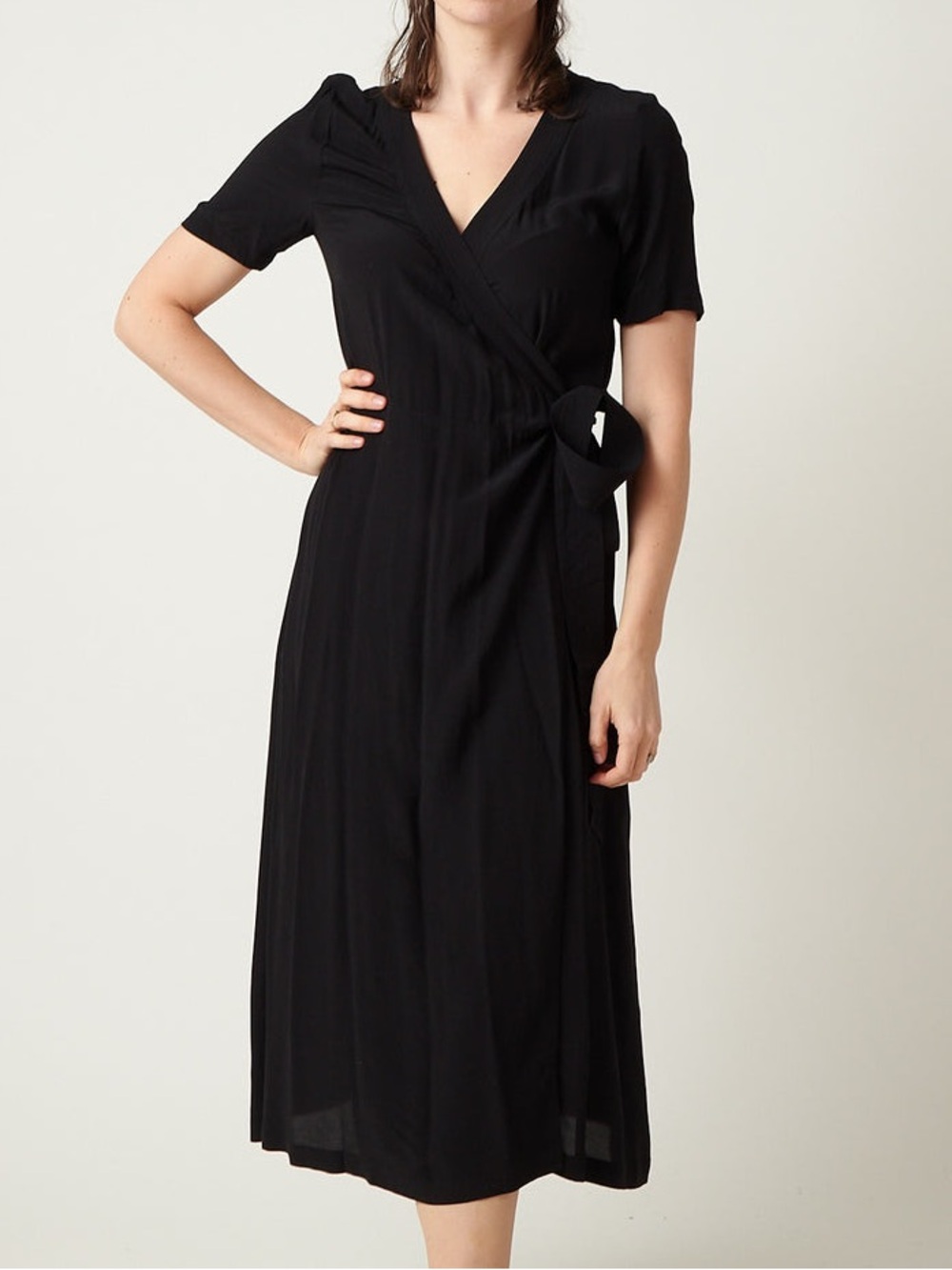 Soeur Phenomene Black Versatile V-Neck Wrap-Style Midi Dress Women's Size 36